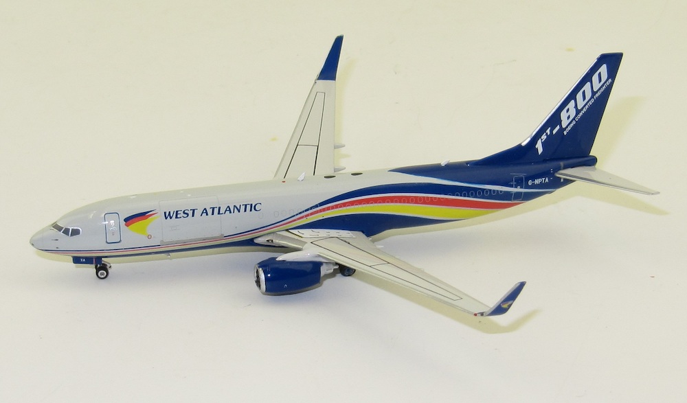1:400 NG Models United Airlines Boeing 737-900ER Continental Retro N75435 79010