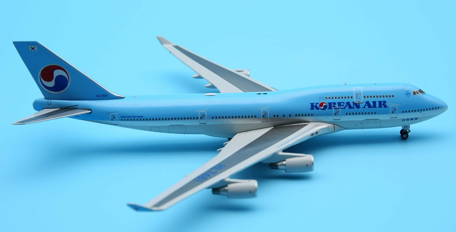 Boeing 747-400F 1 500 KOREAN AIR CARGO - 模型