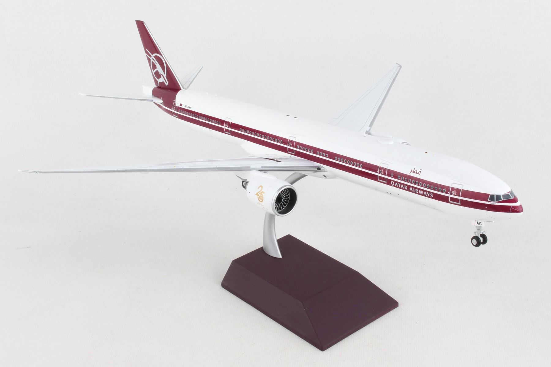 Gemini Jets 1/200 Qatar Airways Boeing 777-300ER A7-BAC “Retro 